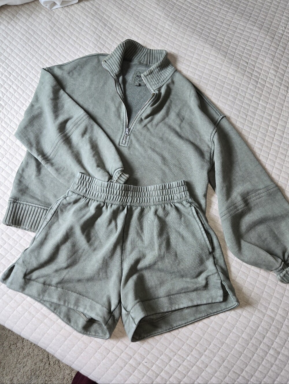 Aerie Suns Out Shorts & Quarter Zip Sweatshirt